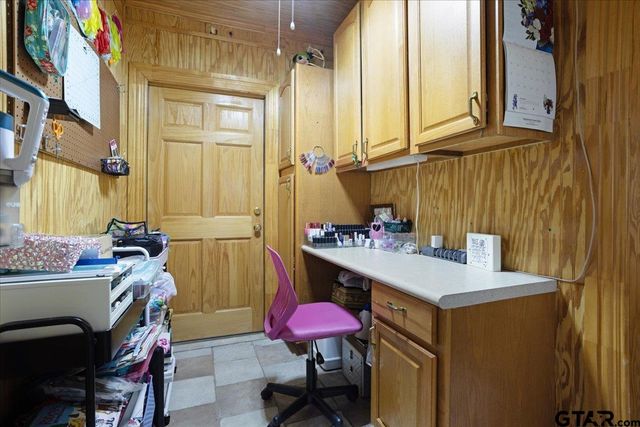 6130 Peninsula Cir, Athens, TX 75752