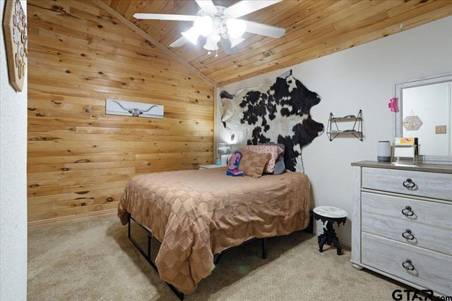 6130 Peninsula Cir, Athens, TX 75752