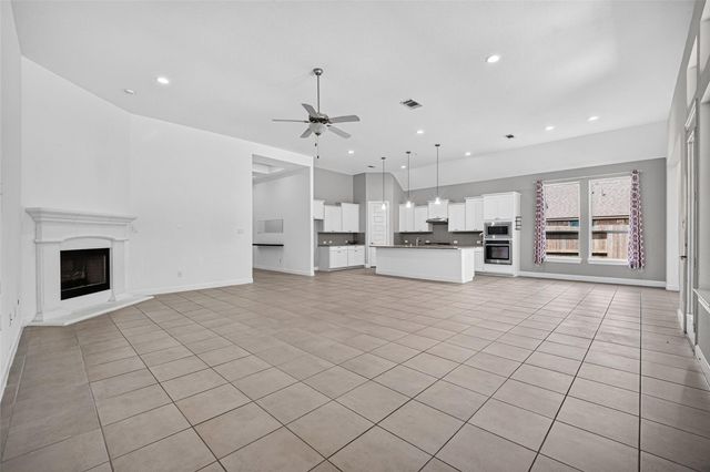 13326 Lake Chesdin Road, Houston, TX 77044