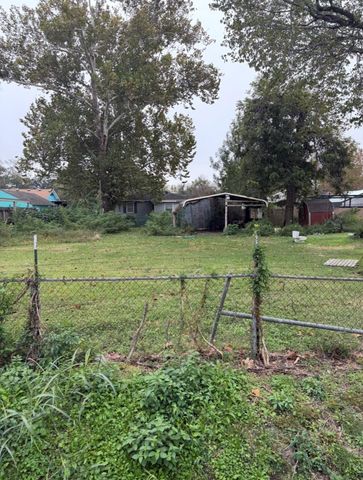 151 Parker Road, Houston, TX 77076