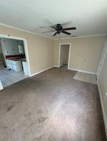 151 Parker Road, Houston, TX 77076