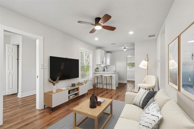 1916 35TH STREET S, St Petersburg, FL 33711