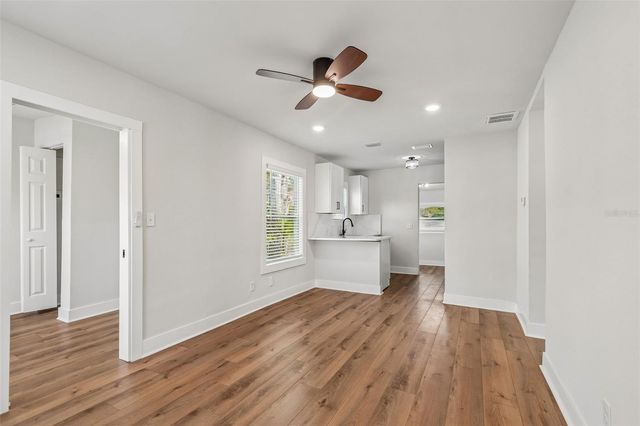 1916 35TH STREET S, St Petersburg, FL 33711