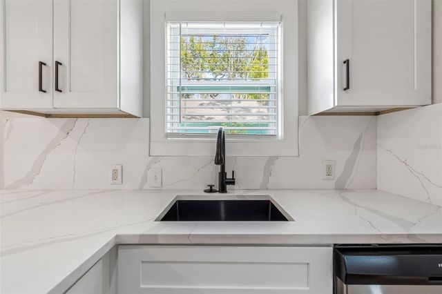 1916 35TH STREET S, St Petersburg, FL 33711