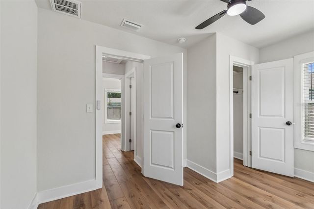 1916 35TH STREET S, St Petersburg, FL 33711