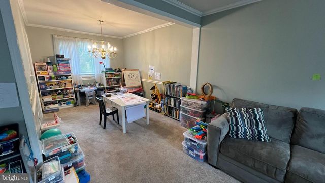 17 SLEEPY HOLLOW RD, Stratford, NJ 08084