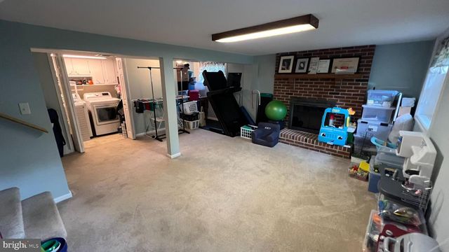 17 SLEEPY HOLLOW RD, Stratford, NJ 08084