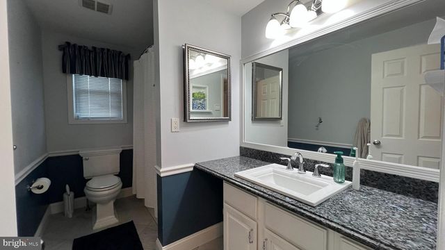 17 SLEEPY HOLLOW RD, Stratford, NJ 08084