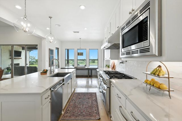 148 Overlook Drive, Aledo, TX 76008