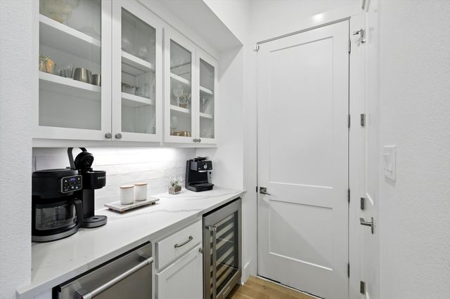 148 Overlook Drive, Aledo, TX 76008