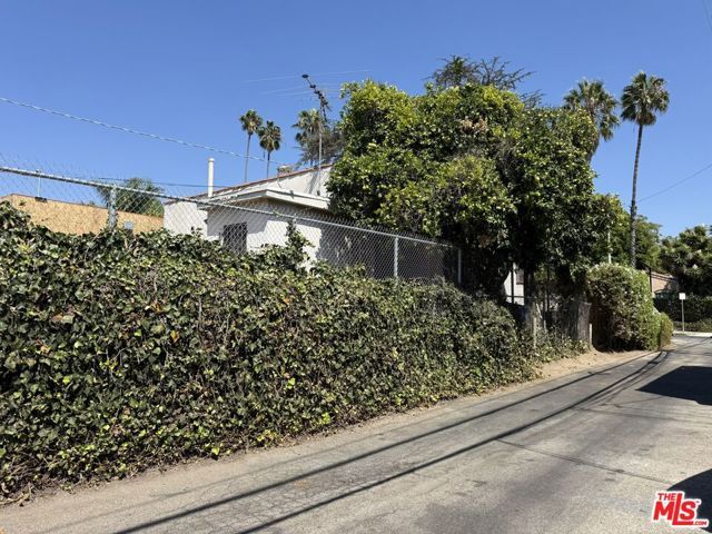715 N Ogden Drive, Los Angeles, CA 90046