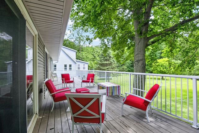 16395 Prairie Brook Road, Schoolcraft, MI 49087