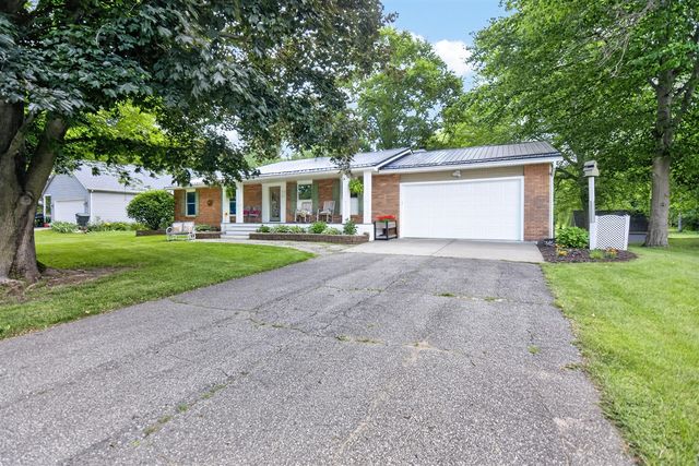 16395 Prairie Brook Road, Schoolcraft, MI 49087