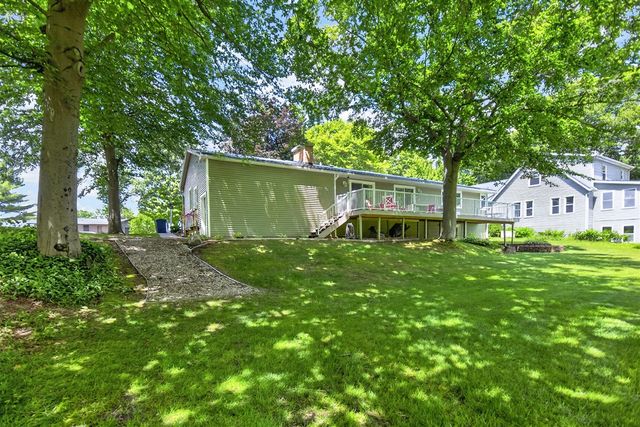 16395 Prairie Brook Road, Schoolcraft, MI 49087