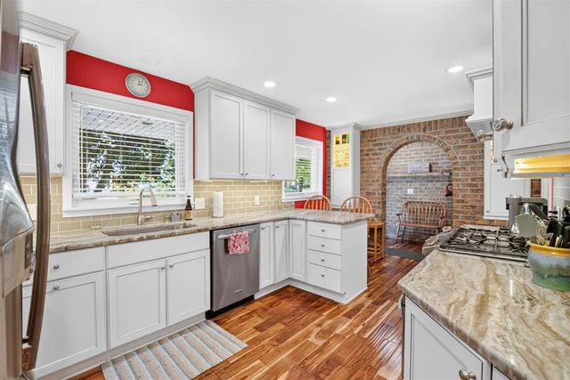 16395 Prairie Brook Road, Schoolcraft, MI 49087