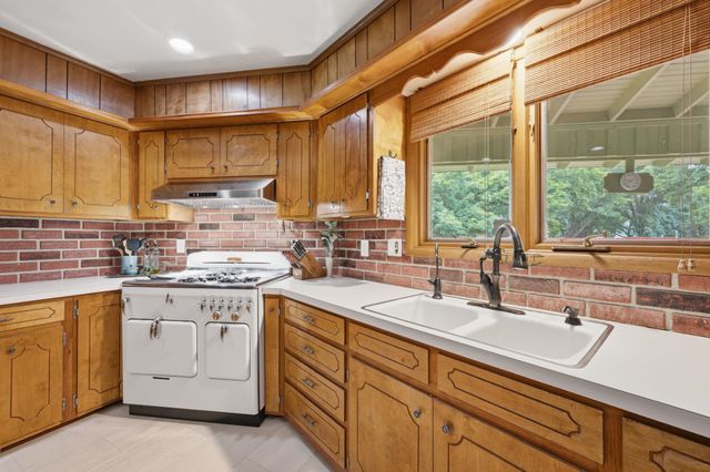 1808 N Heiserman, Wichita, KS 67203