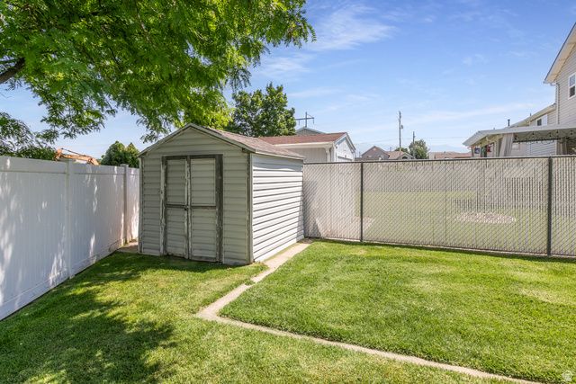 4596 S 3150 W, Roy, UT 84067