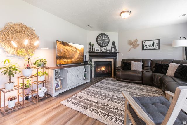 4596 S 3150 W, Roy, UT 84067