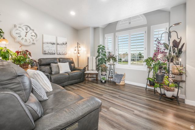 4596 S 3150 W, Roy, UT 84067