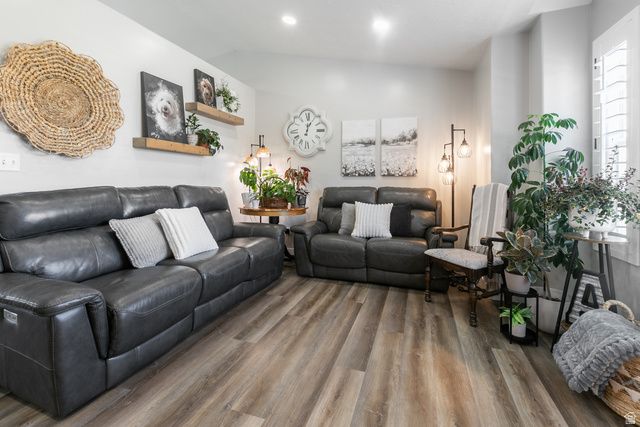 4596 S 3150 W, Roy, UT 84067