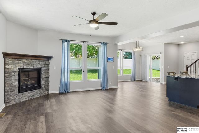 3903 S 192 Avenue, Omaha, NE 68130