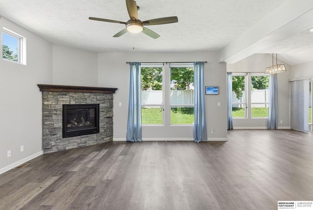 3903 S 192 Avenue, Omaha, NE 68130