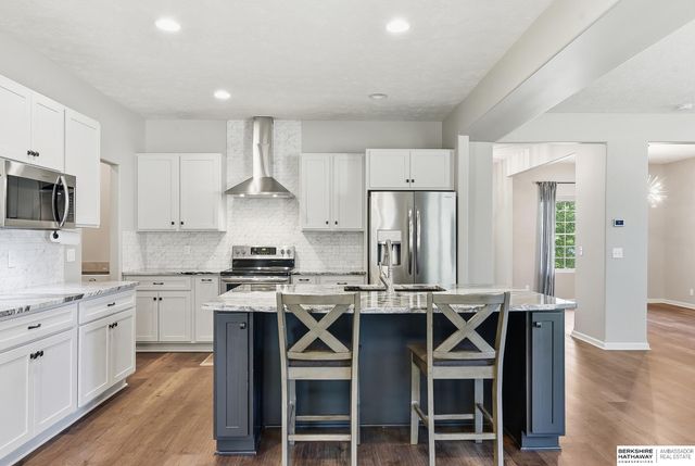 3903 S 192 Avenue, Omaha, NE 68130