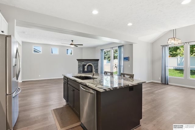 3903 S 192 Avenue, Omaha, NE 68130