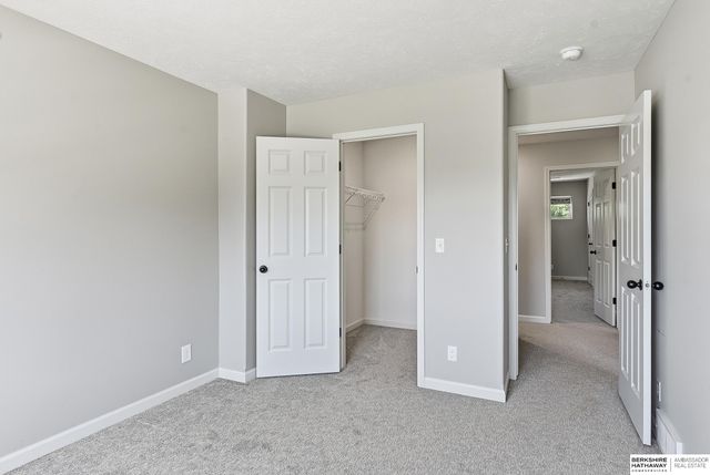 3903 S 192 Avenue, Omaha, NE 68130