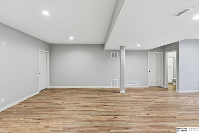 3903 S 192 Avenue, Omaha, NE 68130