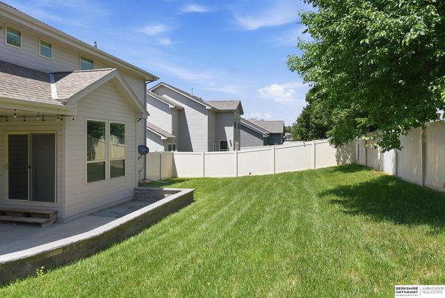 3903 S 192 Avenue, Omaha, NE 68130