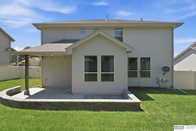 3903 S 192 Avenue, Omaha, NE 68130