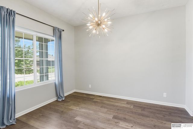 3903 S 192 Avenue, Omaha, NE 68130