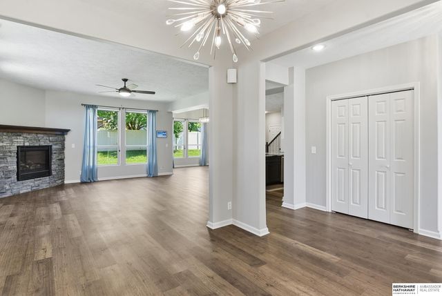 3903 S 192 Avenue, Omaha, NE 68130