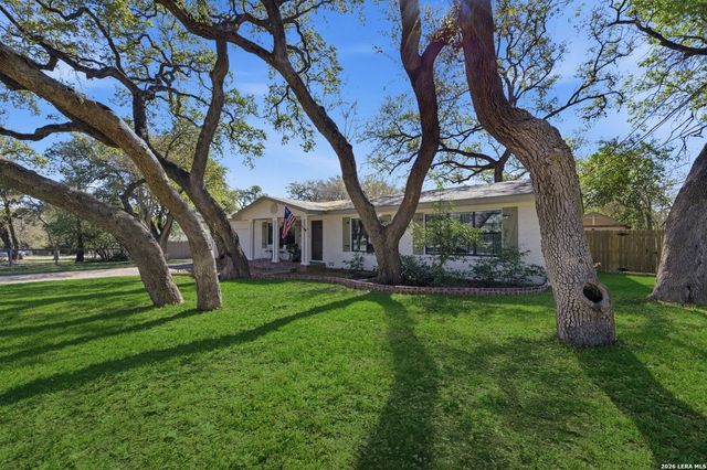 182 Oklahoma, New Braunfels, TX 78130