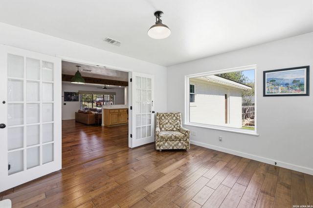 182 Oklahoma, New Braunfels, TX 78130