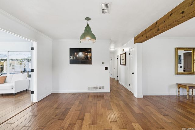 182 Oklahoma, New Braunfels, TX 78130