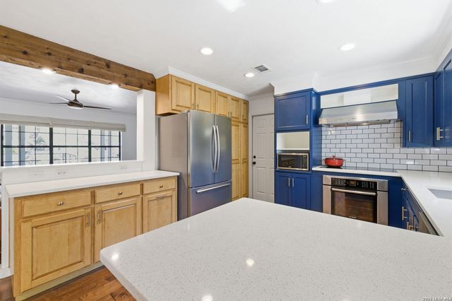 182 Oklahoma, New Braunfels, TX 78130