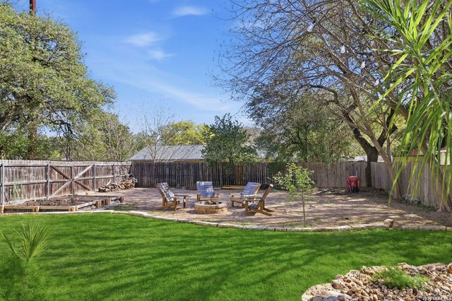 182 Oklahoma, New Braunfels, TX 78130