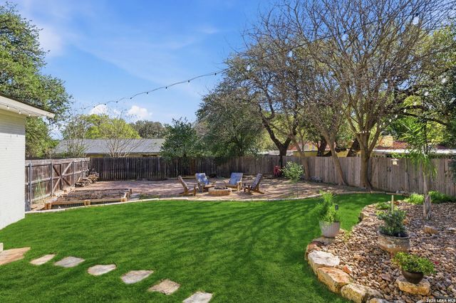 182 Oklahoma, New Braunfels, TX 78130