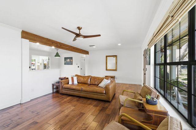 182 Oklahoma, New Braunfels, TX 78130