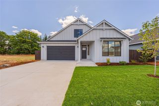 990 RW Fletcher Street, Winlock, WA 98596