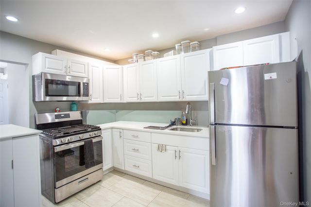 261 Rutland Road, Freeport, NY 11520