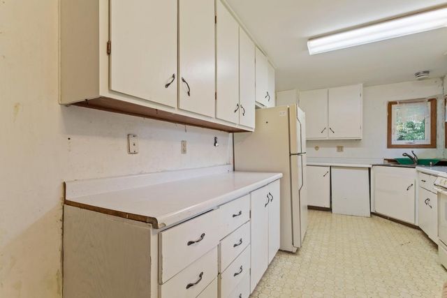 8309 39th Street N, Lake Elmo, MN 55042