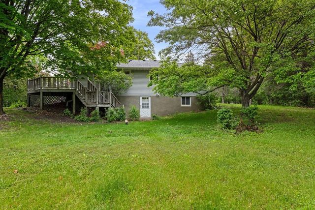 8309 39th Street N, Lake Elmo, MN 55042