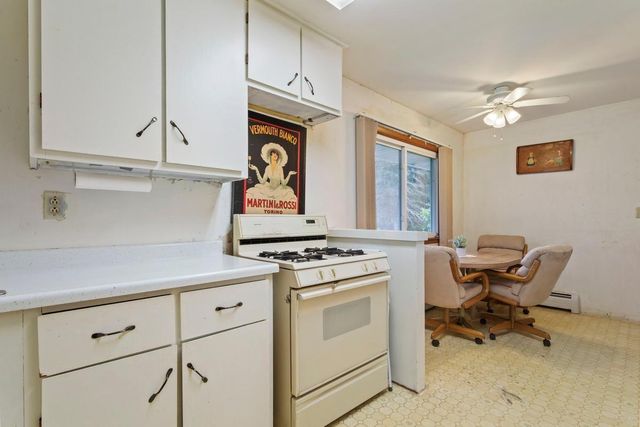8309 39th Street N, Lake Elmo, MN 55042