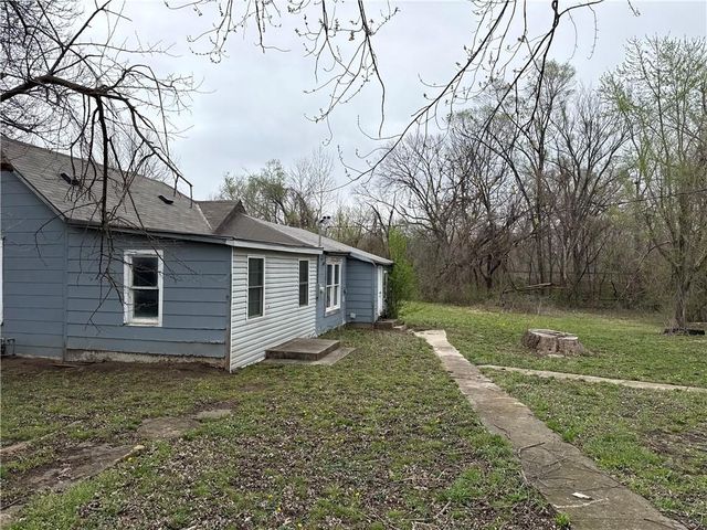 301 E 5th Street, Edgerton, KS 66021