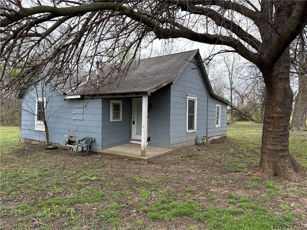 301 E 5th Street, Edgerton, KS 66021