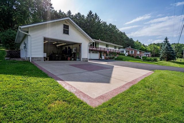 1909 W Menomonie Street, Eau Claire, WI 54703