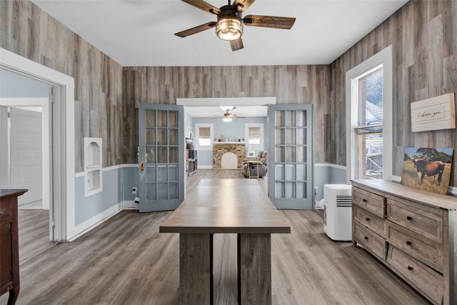 106 N College Street, Marshall, TX 75670